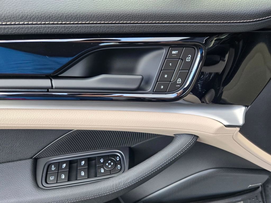 New 2026 Porsche Panamera 4 image 21