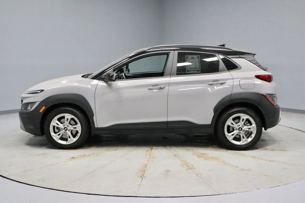 Certified 2023 Hyundai Kona SEL AWD/4WD image 5
