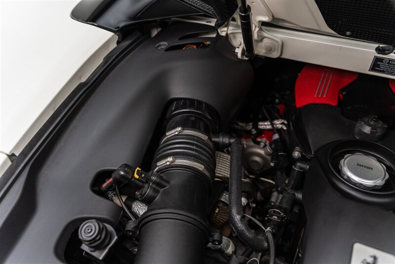 Used 2017 Ferrari 488 Spider RWD image 81