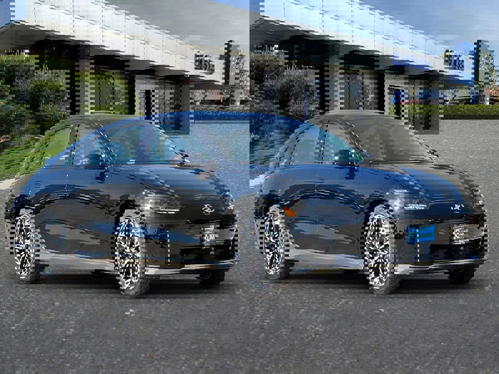 New 2025 Hyundai Ioniq 6 Limited image 9