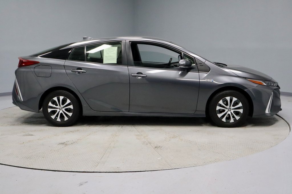 Used 2021 Toyota Prius Prime LE image 12