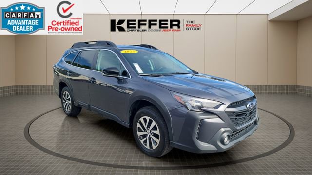 Used 2023 Subaru Outback Premium image 7