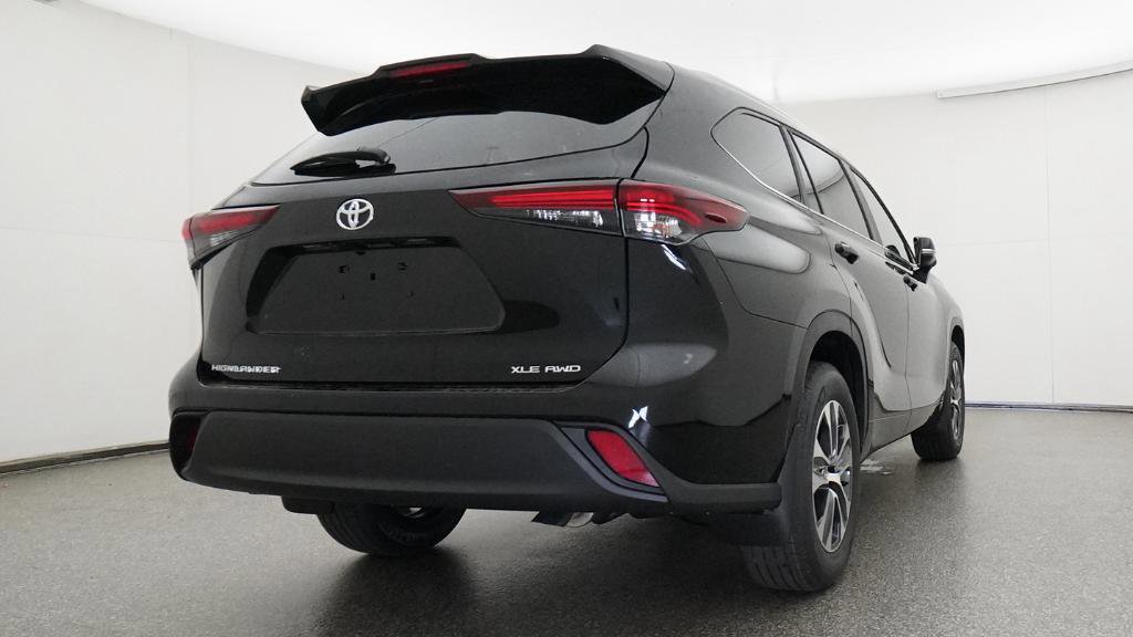 New 2026 Toyota Highlander XLE image 24