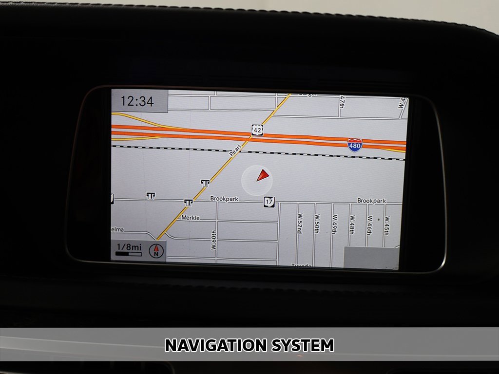 Used 2015 Mercedes-Benz E 400 4MATIC Sedan w/ Lighting Package image 3