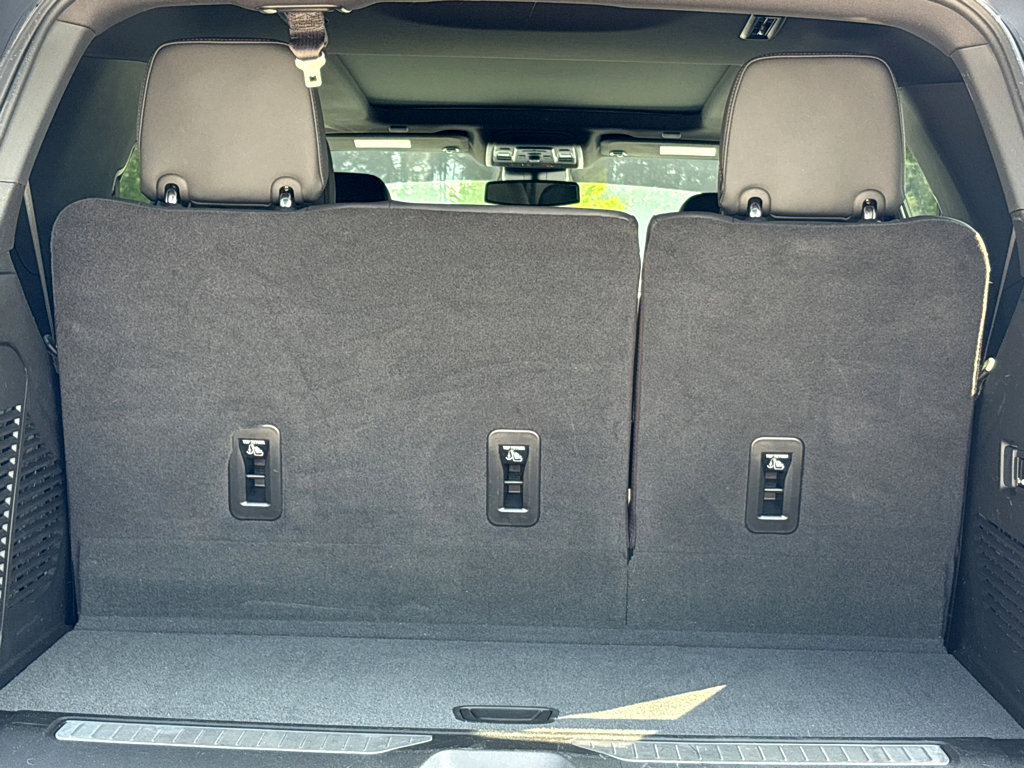 Used 2024 Chevrolet Tahoe RST w/ Luxury Package RWD image 19