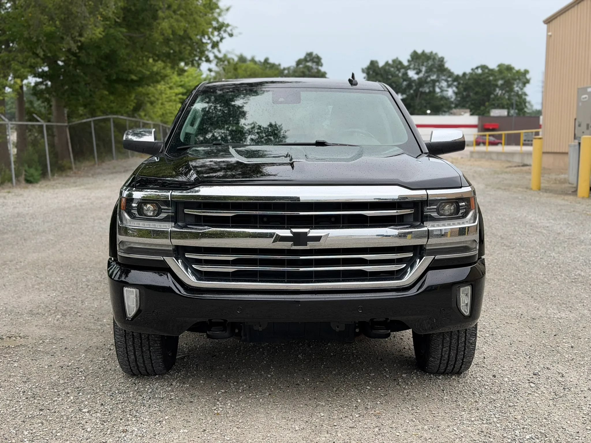 Used 2018 Chevrolet Silverado 1500 High Country AWD/4WD image 2