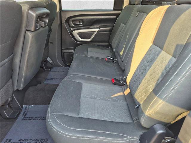 Used 2017 Nissan Titan SV AWD/4WD image 17