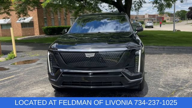 Certified 2026 Cadillac Vistiq Sport w/ LPO, Floor Liner Package AWD/4WD image 3