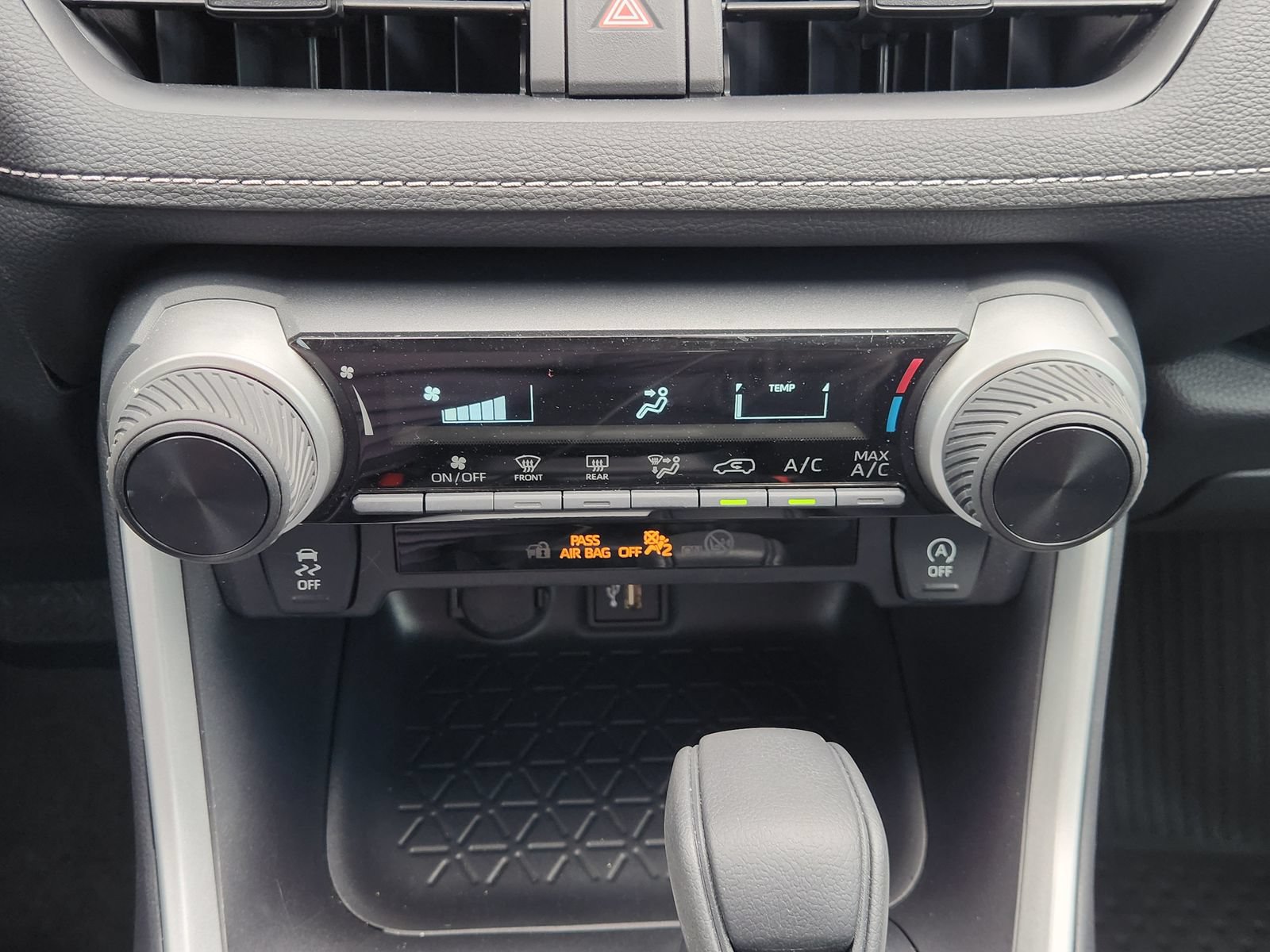 Used 2023 Toyota RAV4 XSE AWD/4WD image 22