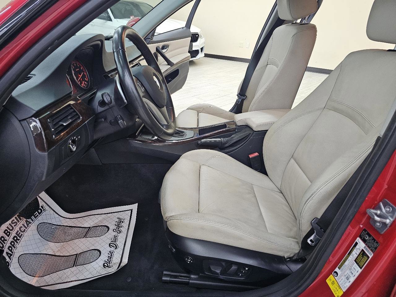 Used 2011 BMW 335i Sedan RWD image 17