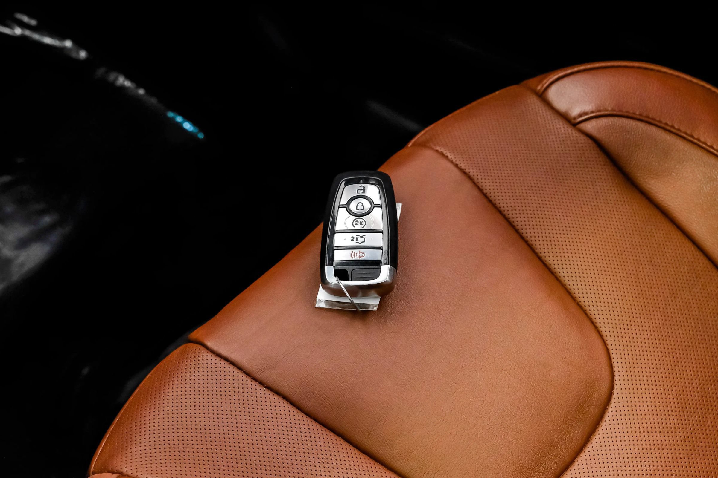 Used 2019 Ford Edge Titanium w/ Equipment Group 301A FWD image 74
