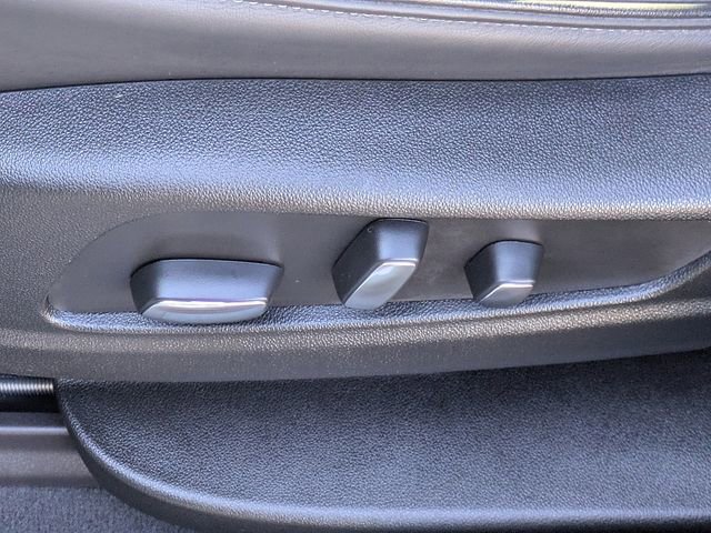 Certified 2025 Cadillac XT6 Premium Luxury w/ Platinum Package image 23