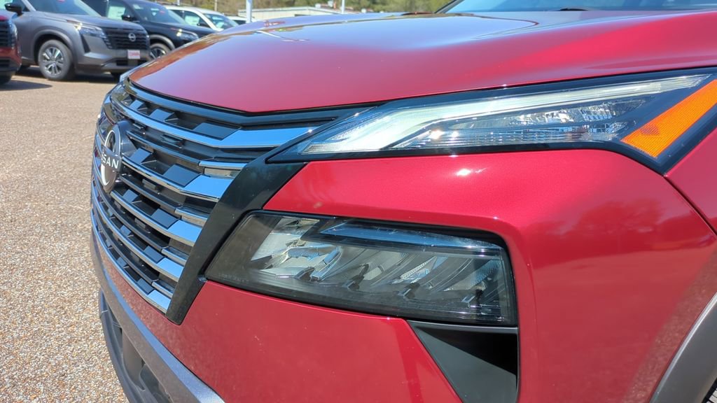 Used 2024 Nissan Rogue SL image 9