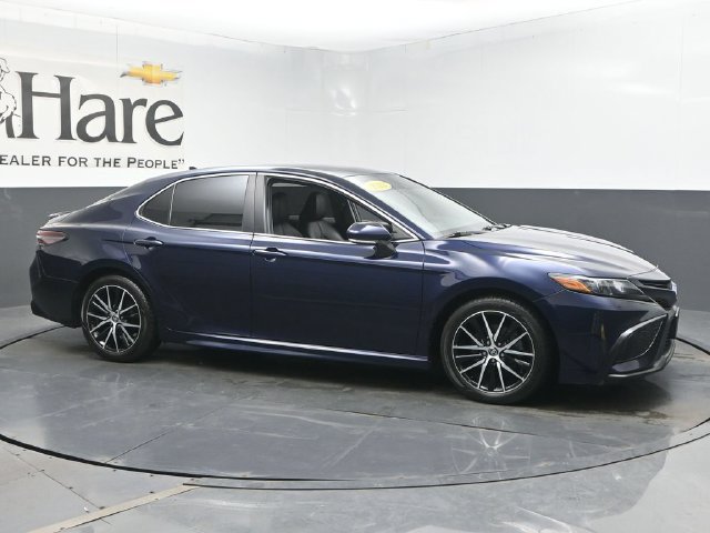 Used 2022 Toyota Camry SE