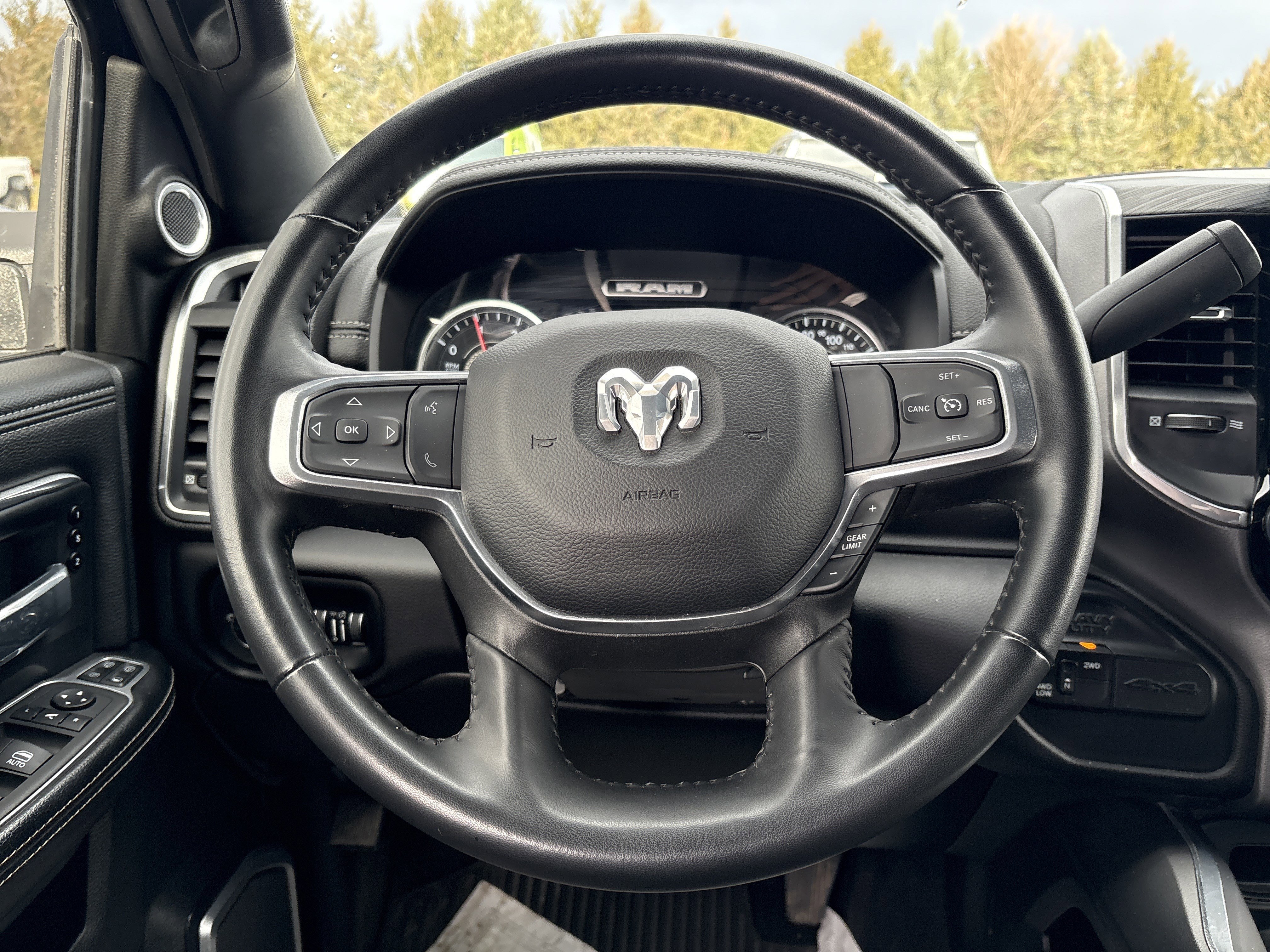 Used 2024 RAM 3500 Laramie w/ Night Edition image 20