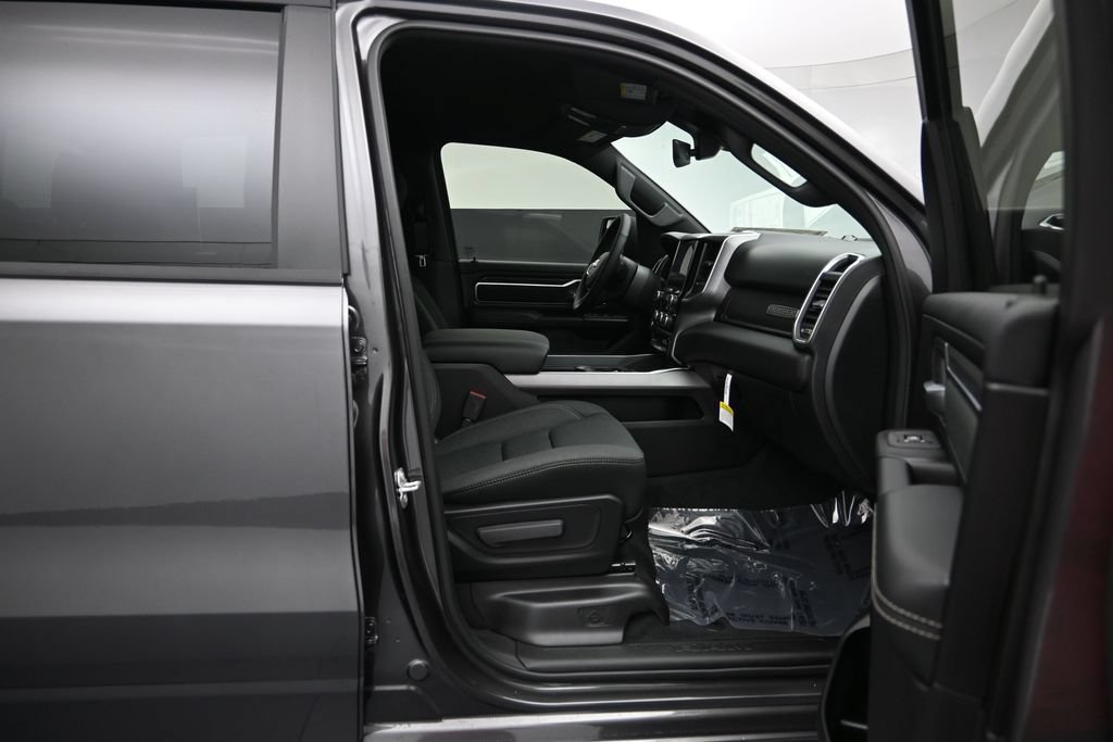 New 2026 RAM 1500 Big Horn AWD/4WD image 25