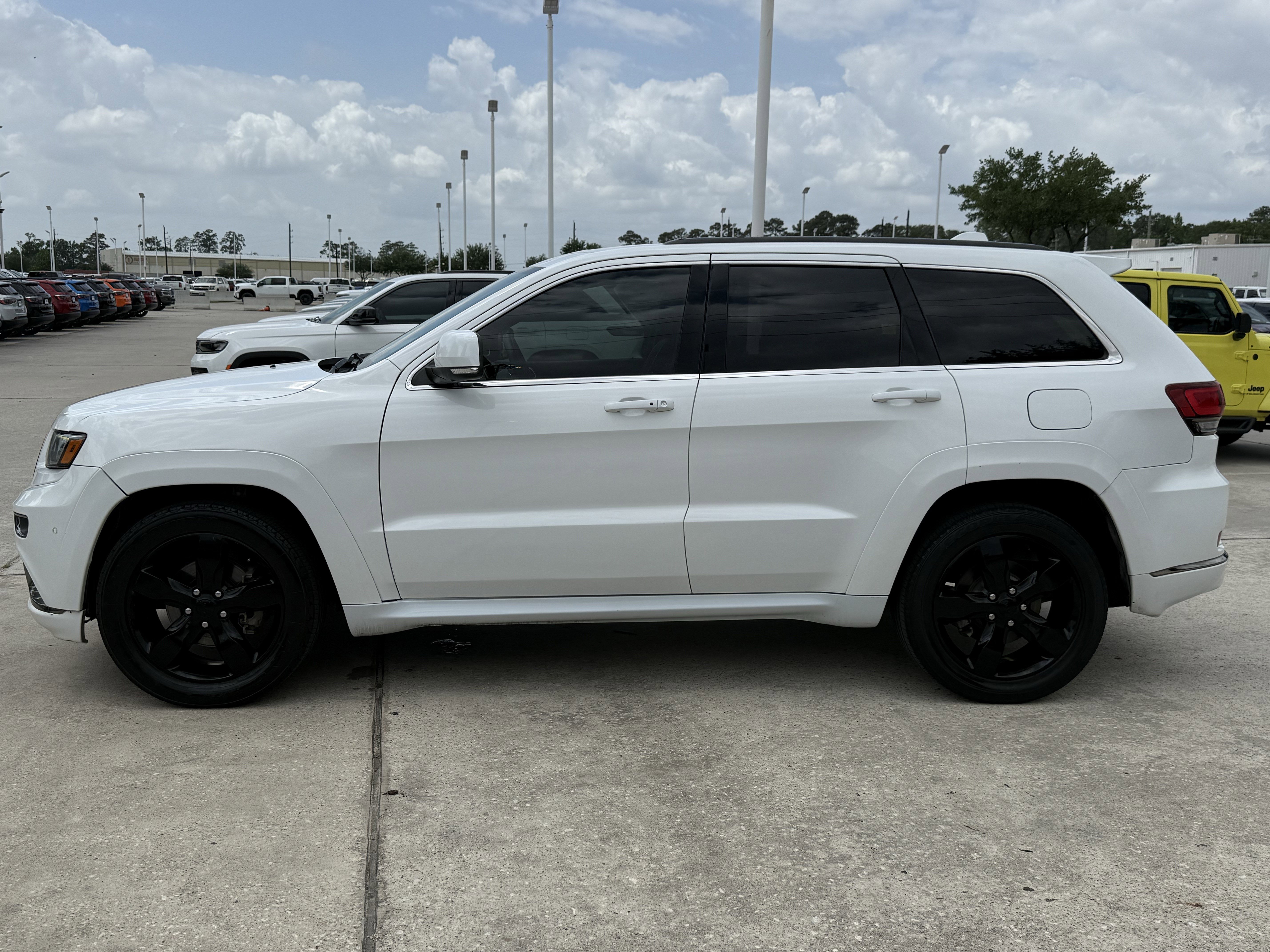 Used 2016 Jeep Grand Cherokee High Altitude RWD image 8