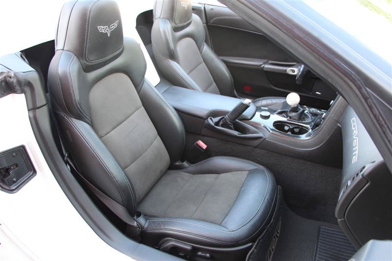 Used 2013 Chevrolet Corvette 427 w/ 1SC Preferred Equipment Group RWD image 17