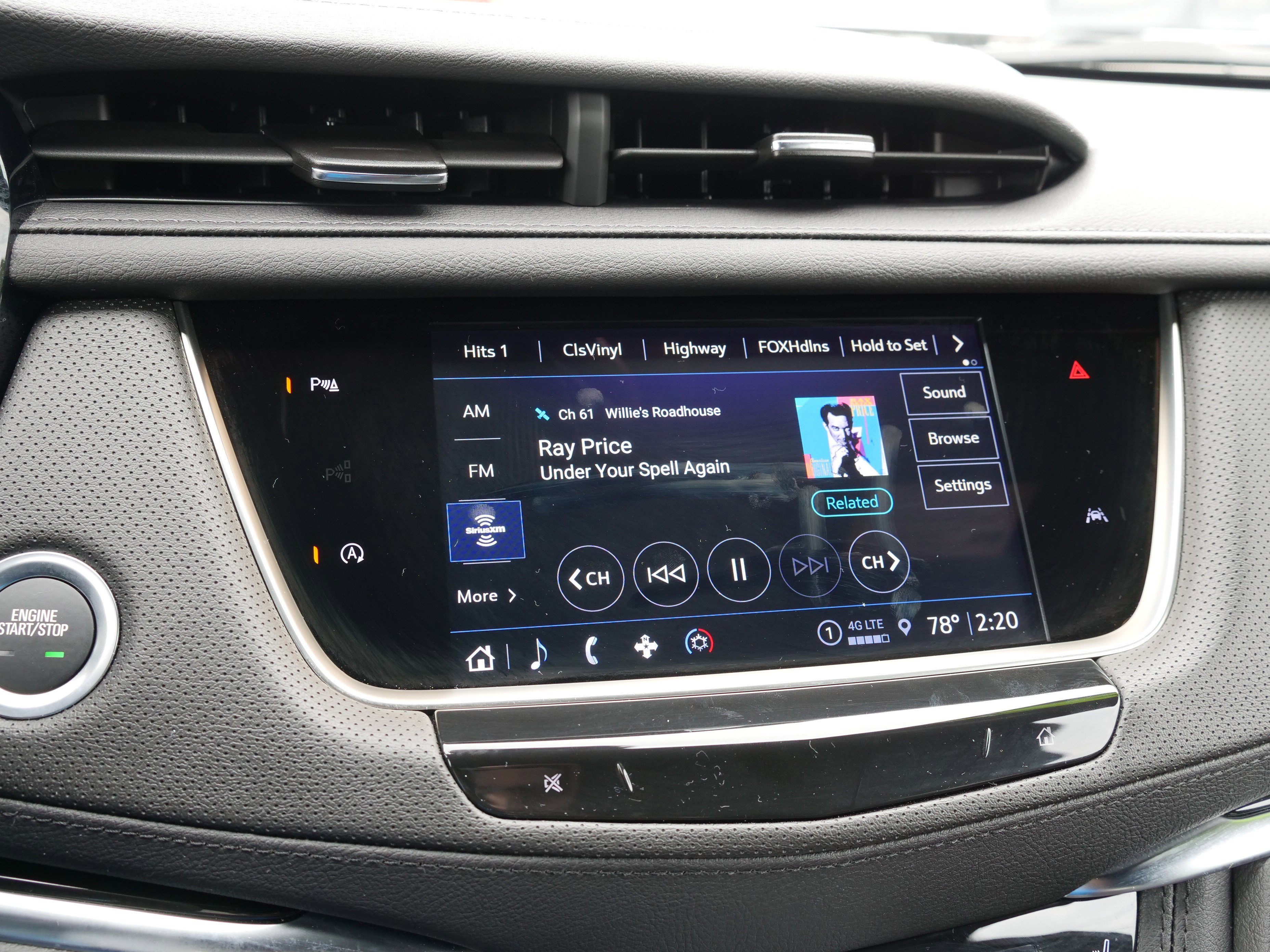 Certified 2025 Cadillac XT6 Luxury image 28