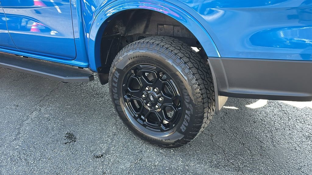 Used 2025 Ford Ranger XLT w/ Black Appearance Package image 9