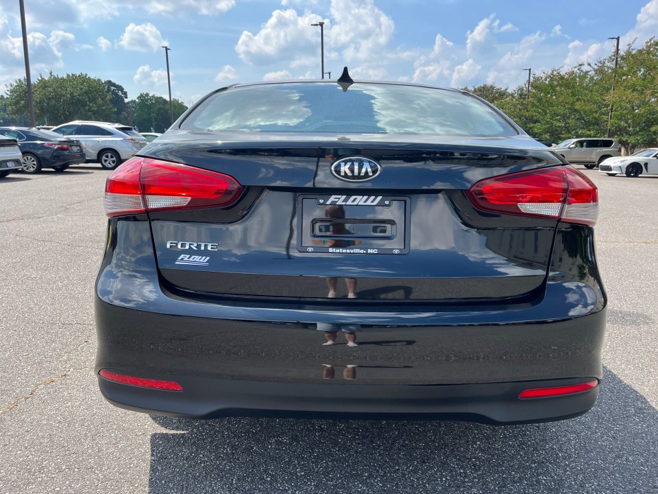 Used 2017 Kia Forte LX FWD image 16