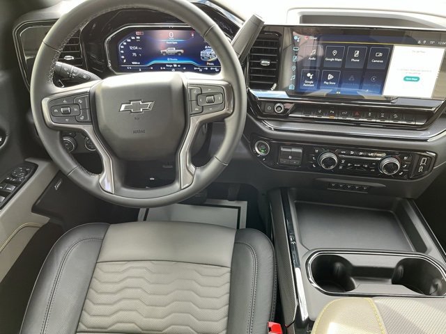 Used 2025 Chevrolet Silverado 2500 ZR2 w/ Technology Package image 17