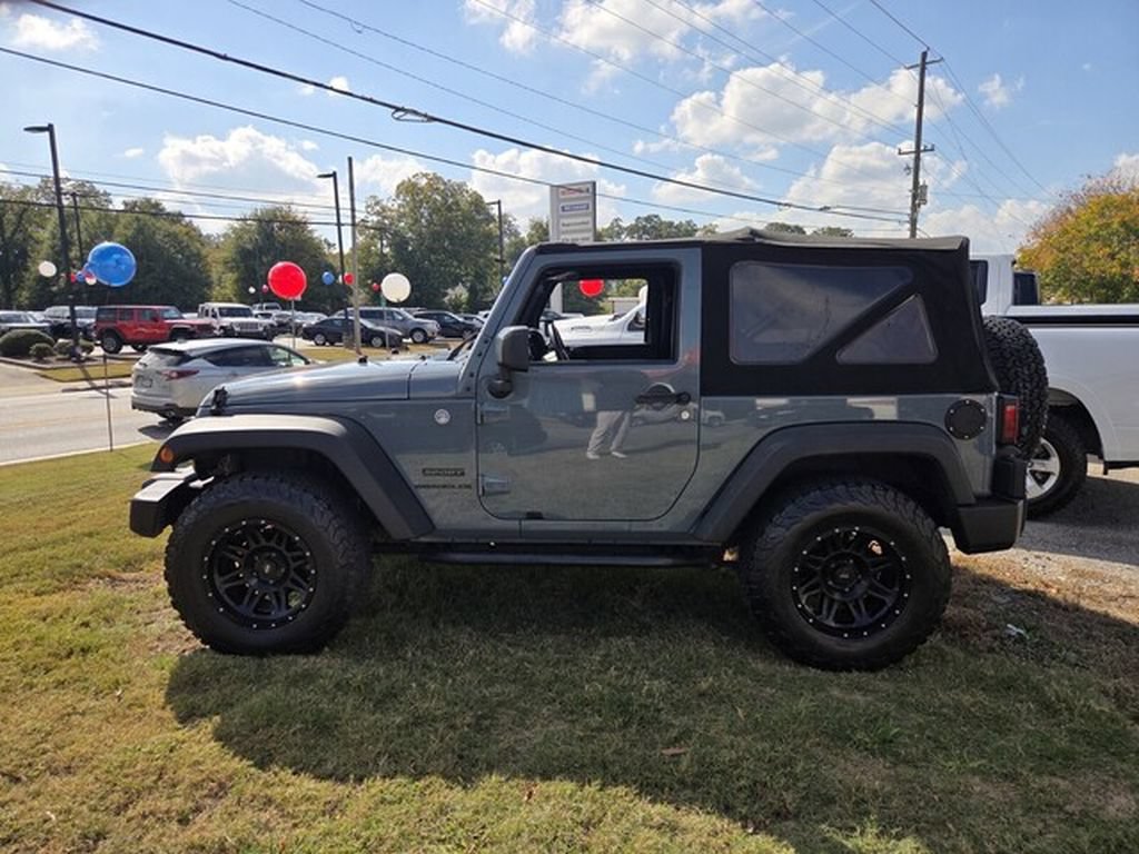 Used 2015 Jeep Wrangler Sport w/ Quick Order Package 23S AWD/4WD image 2