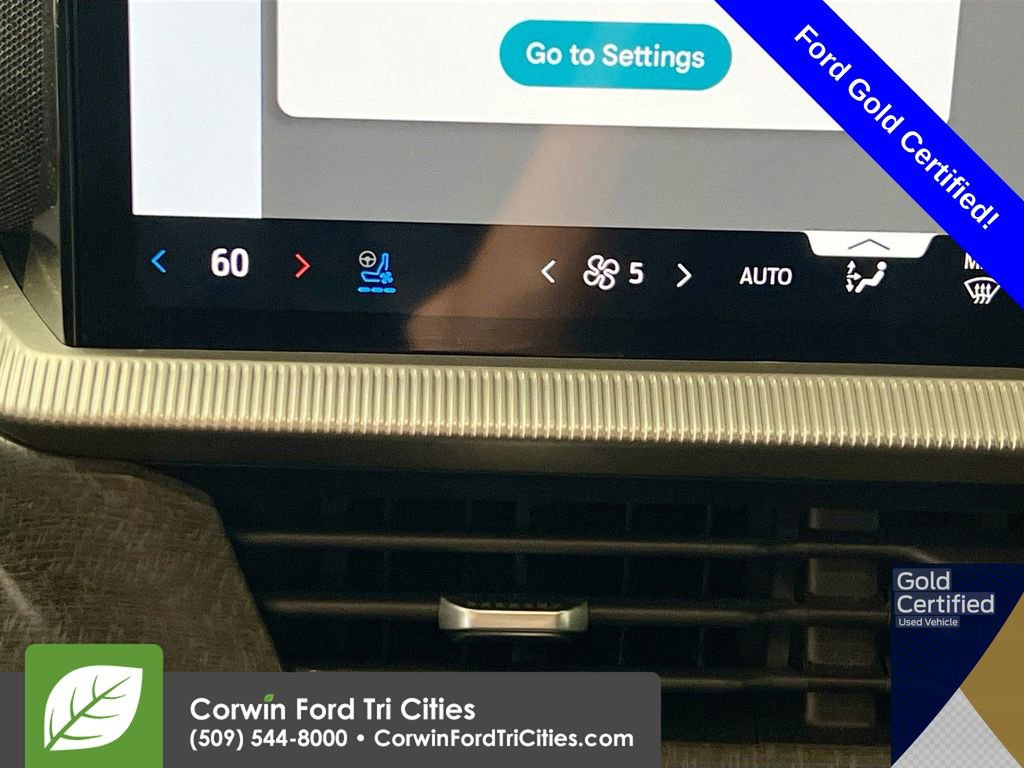 Used 2025 Ford Explorer Platinum w/ Ultimate Package AWD/4WD image 23