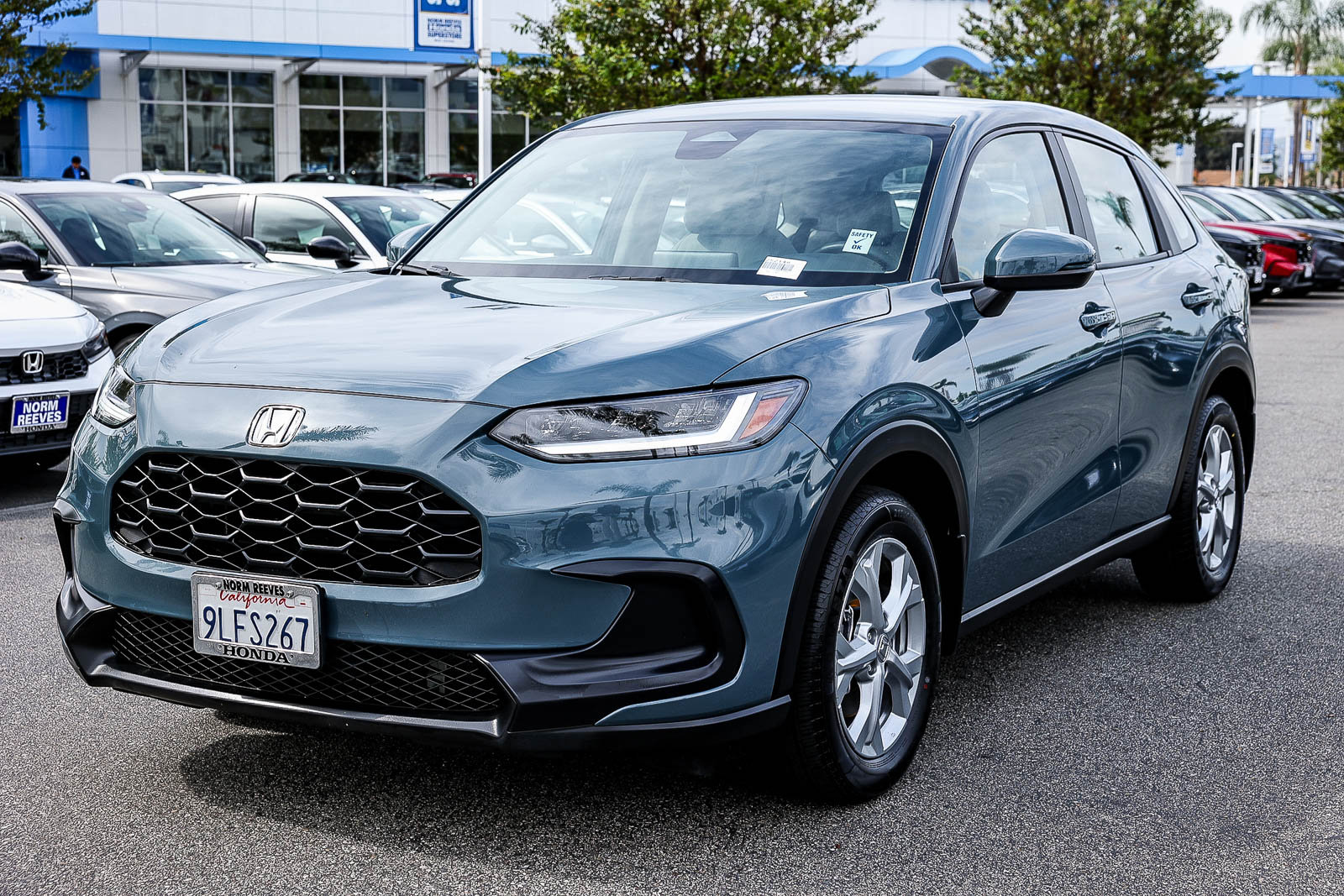 Certified 2024 Honda HR-V LX image 3