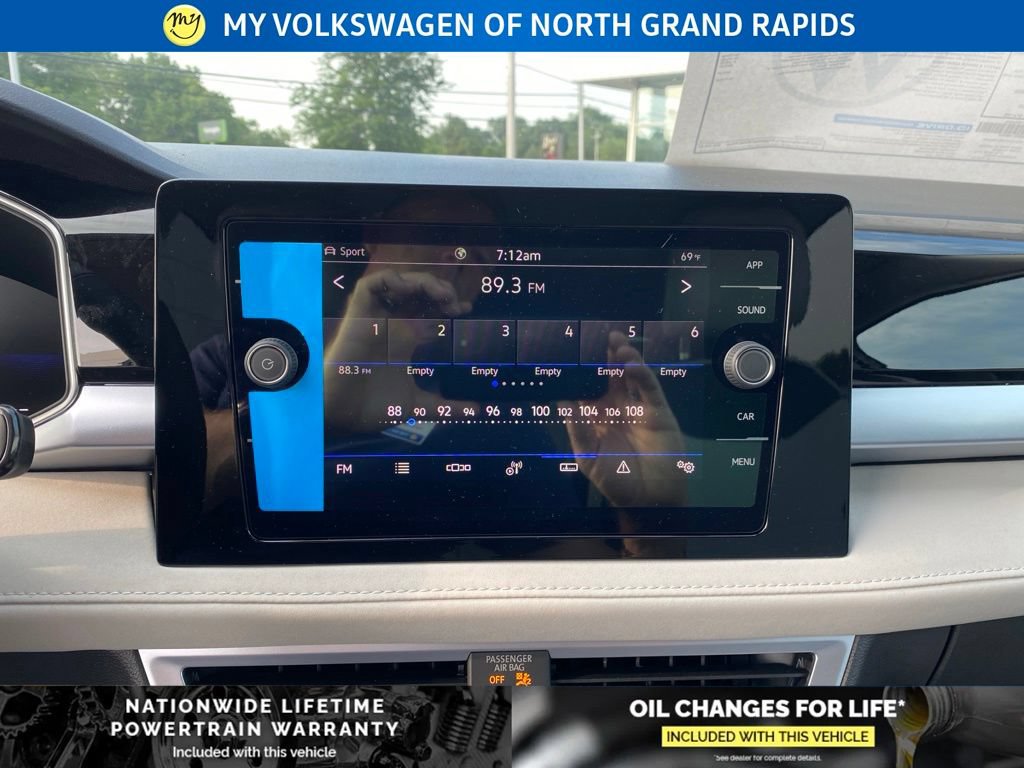 New 2026 Volkswagen Taos SE AWD/4WD image 11