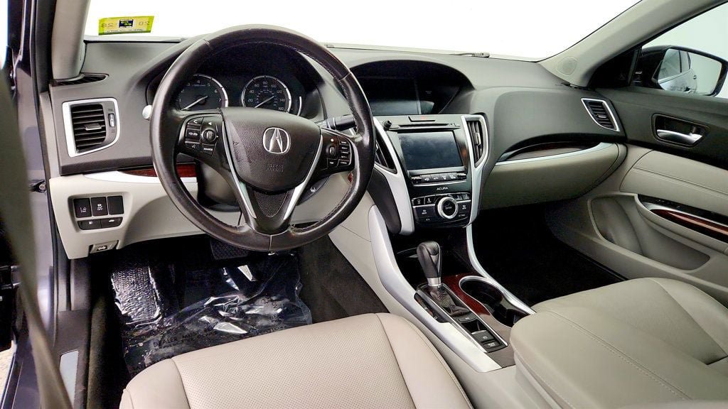 Used 2017 Acura TLX w/ Technology Package FWD image 13