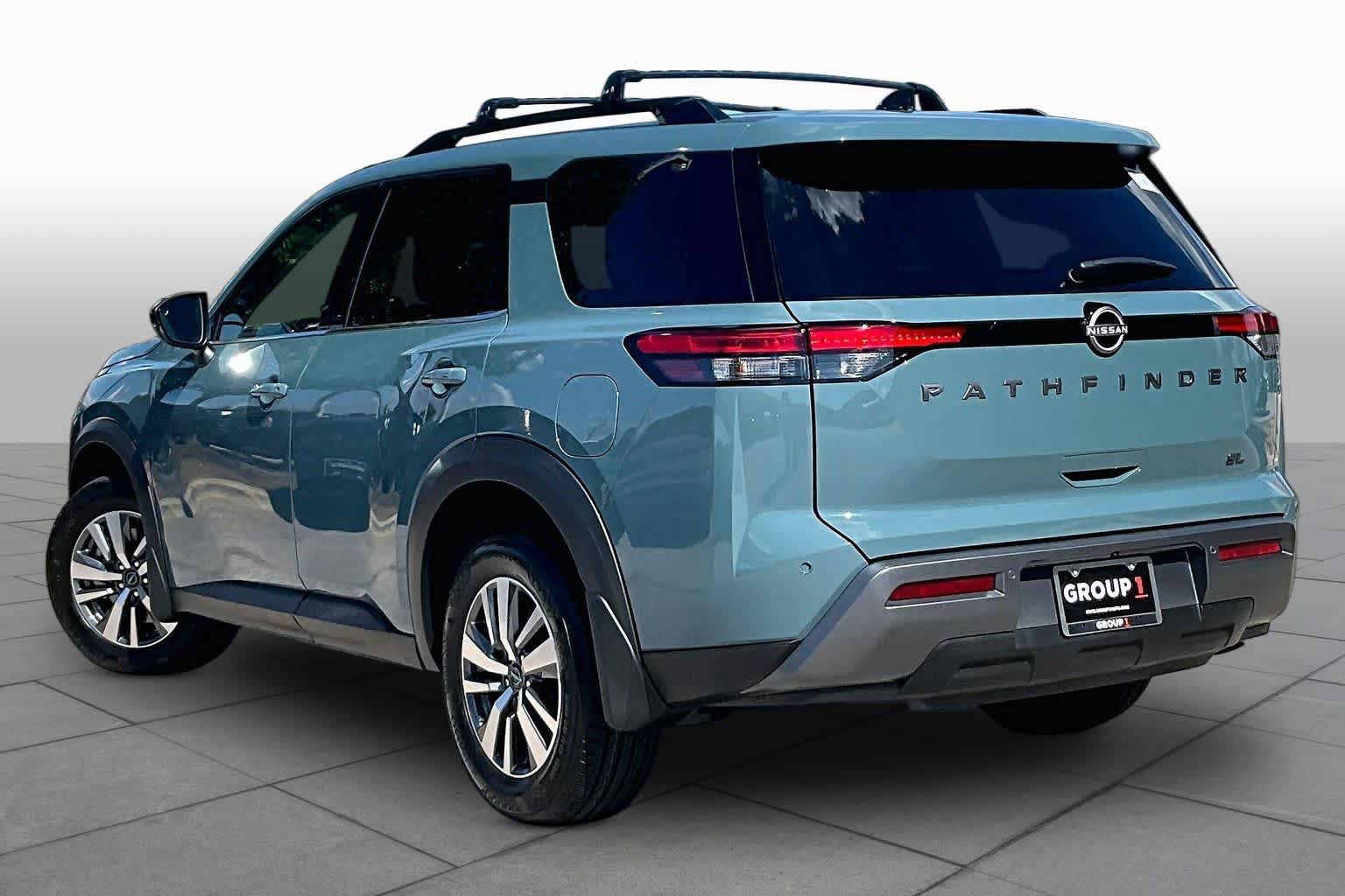 New 2026 Nissan Pathfinder SL FWD image 12