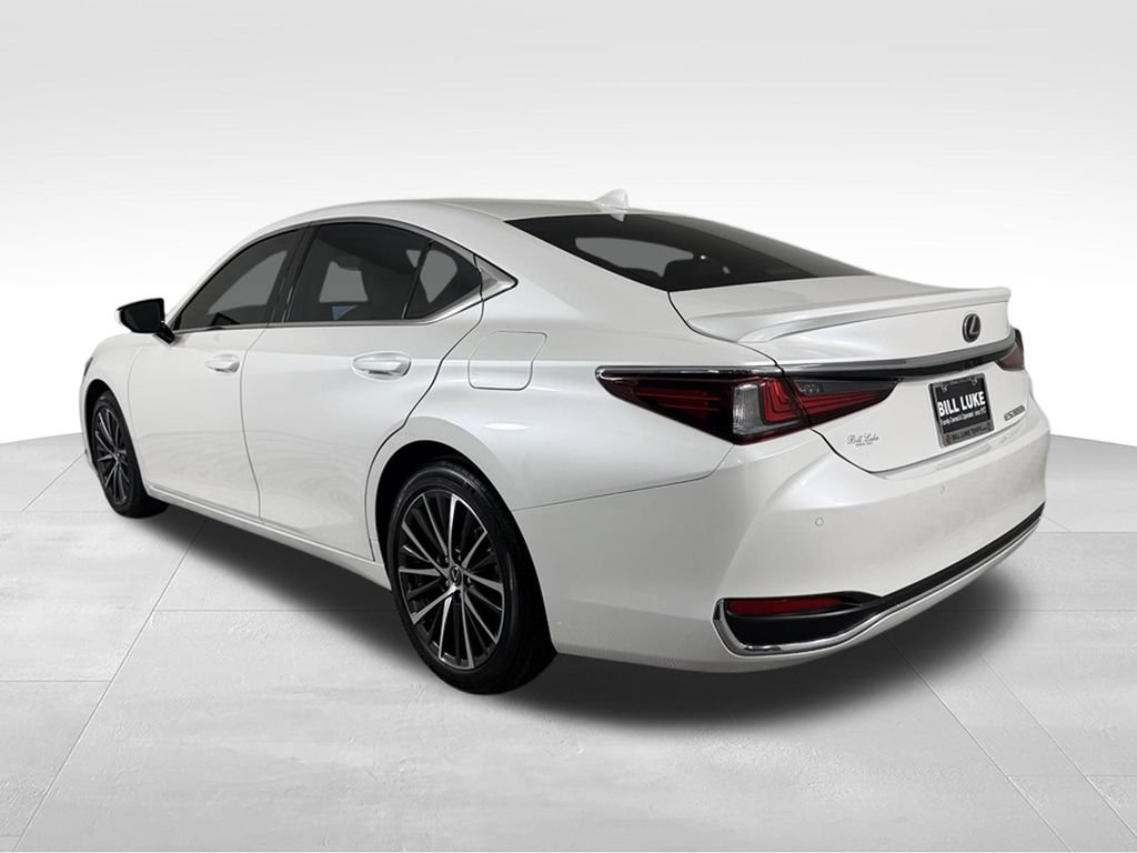 Used 2025 Lexus ES 300h w/ Premium Package FWD image 9