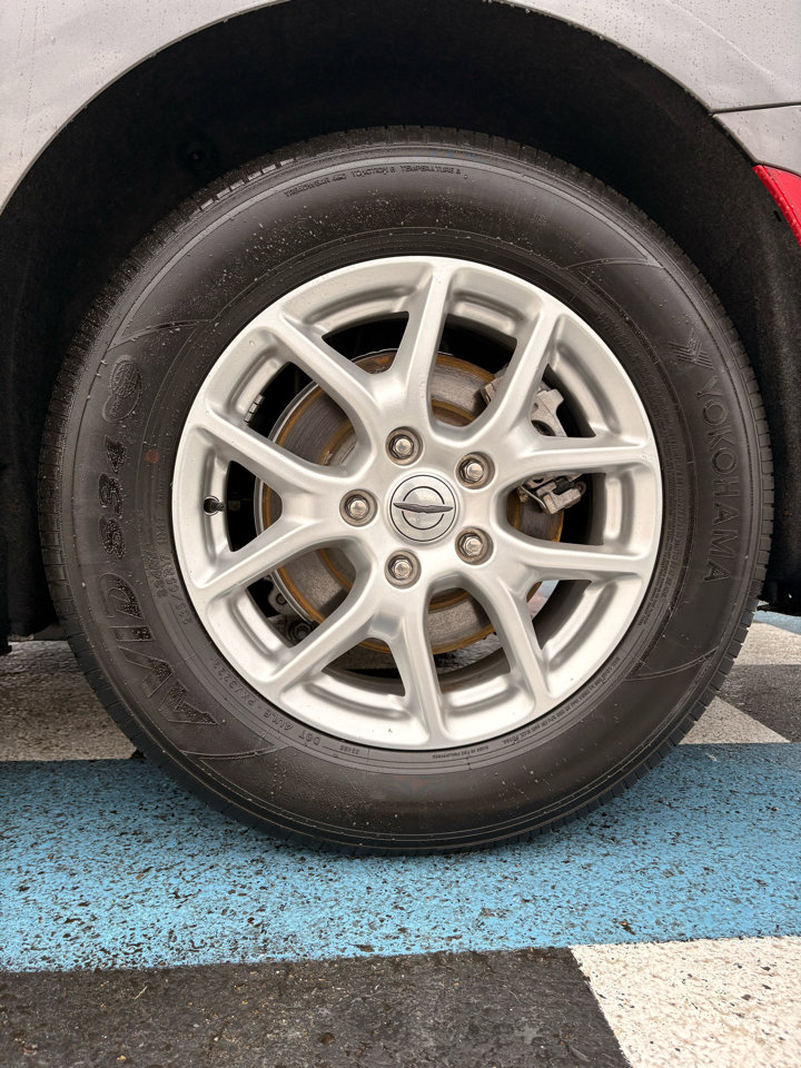 Used 2022 Chrysler Voyager LX image 25