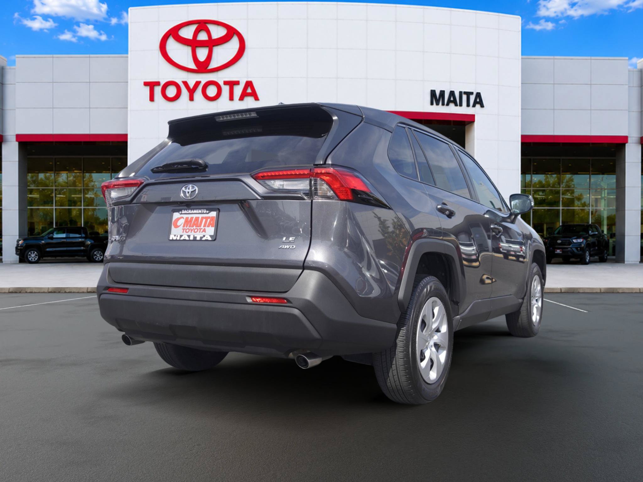 Certified 2024 Toyota RAV4 LE AWD/4WD image 3