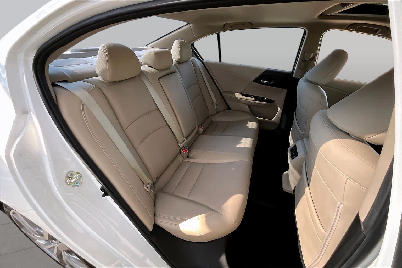 Certified 2017 Honda Accord Touring image 20