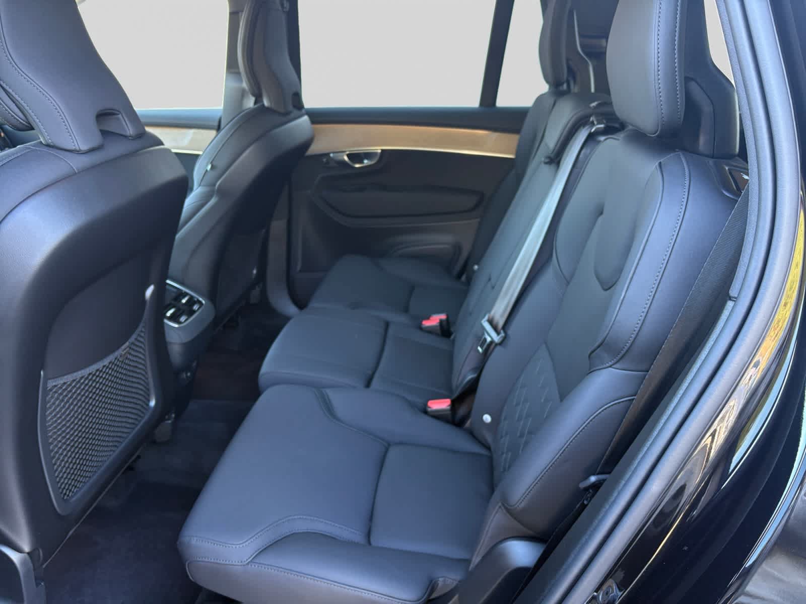 Used 2026 Volvo XC90 B6 Plus AWD/4WD image 17