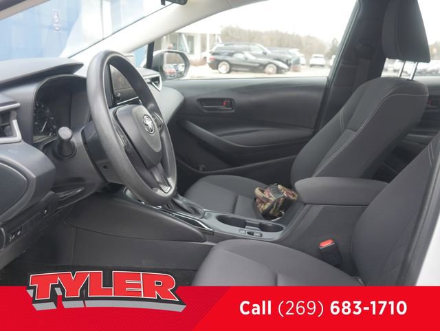 Used 2023 Toyota Corolla LE w/ LE Convenience Package FWD image 33