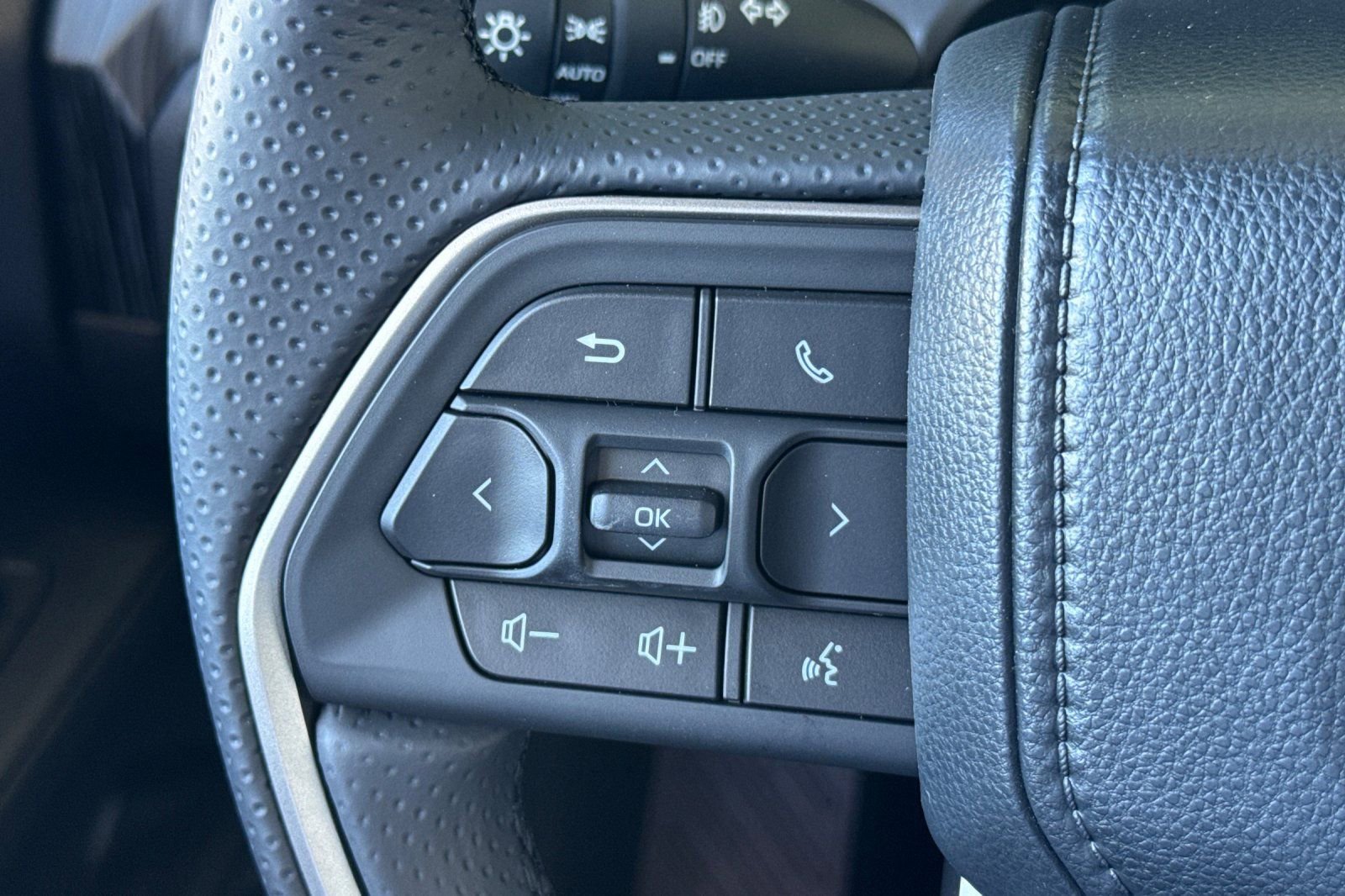 New 2026 Toyota 4Runner Platinum image 25