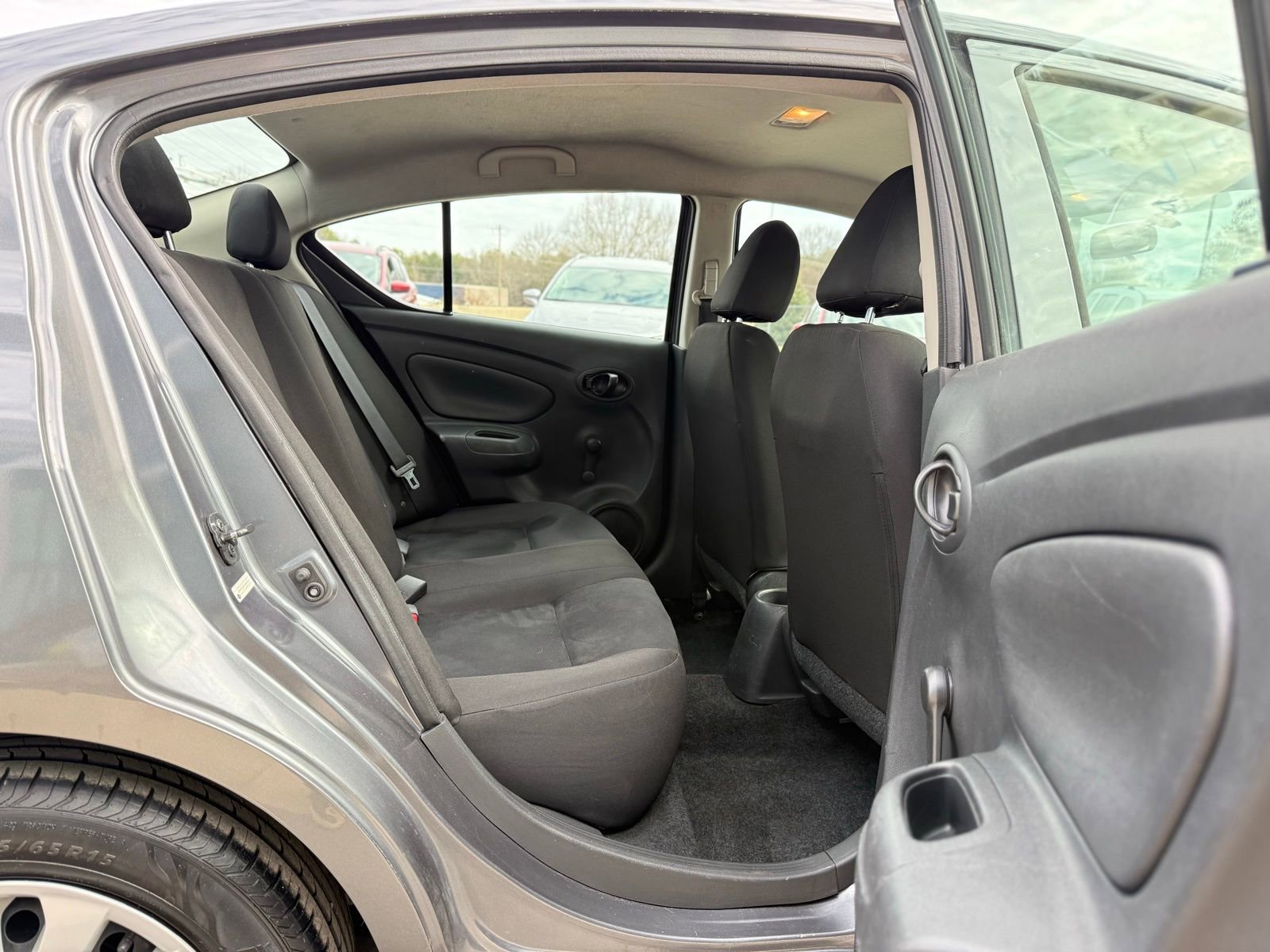Used 2018 Nissan Versa S FWD image 18