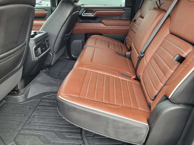 Used 2024 GMC Sierra 3500 Denali Ultimate AWD/4WD image 18
