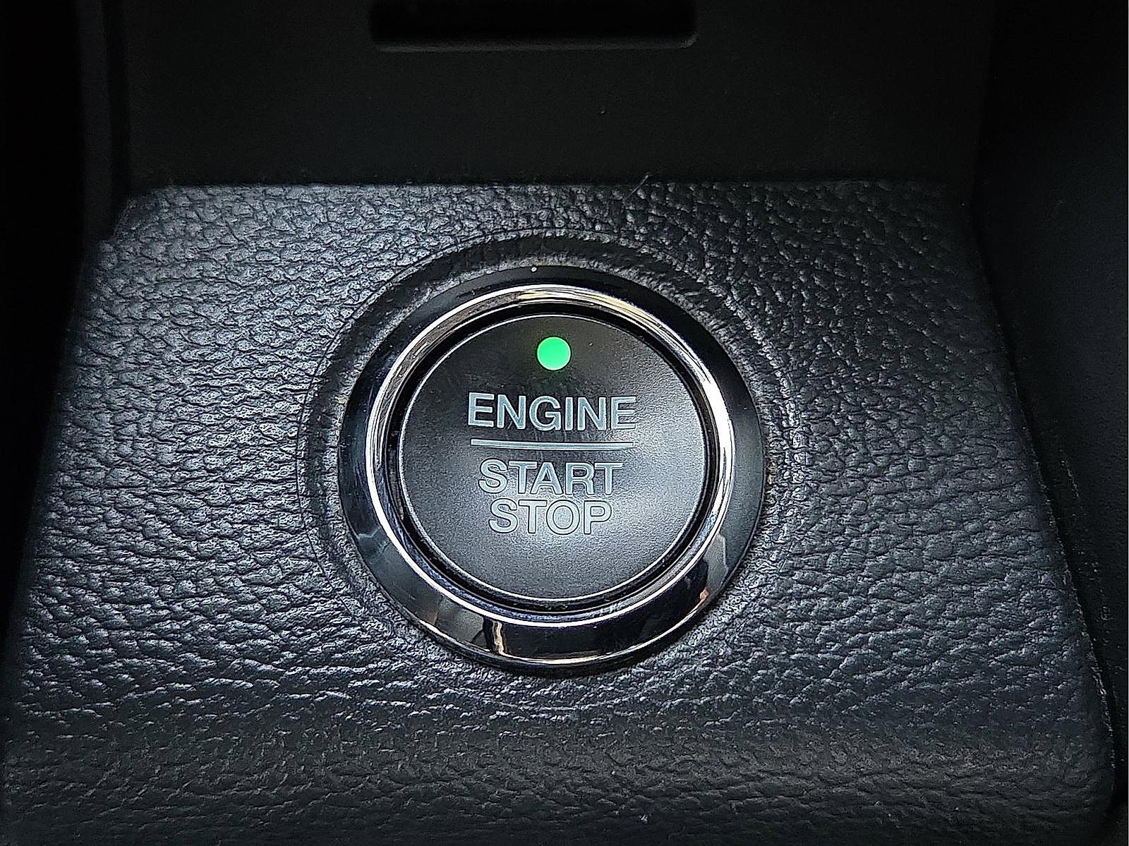 Used 2022 Ford F250 Platinum w/ FX4 Off-Road Package image 21