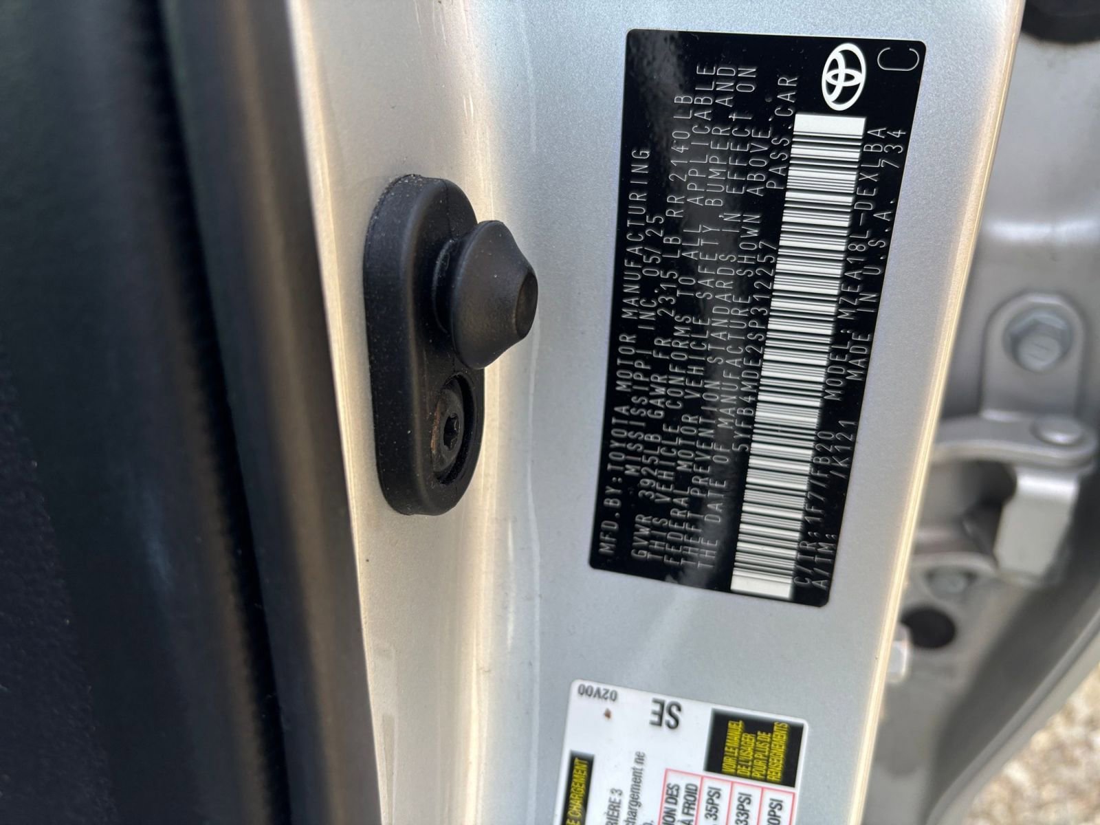 Used 2025 Toyota Corolla LE image 28