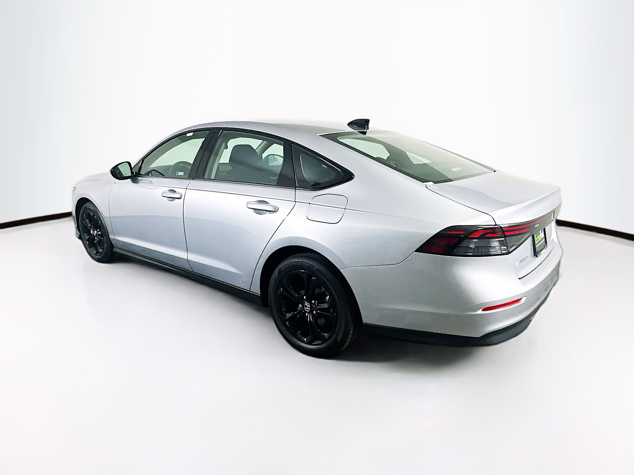 Used 2025 Honda Accord SE image 5