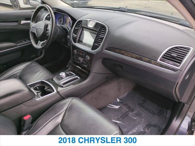 Used 2018 Chrysler 300 Limited w/ Safetytec Plus Group RWD image 25
