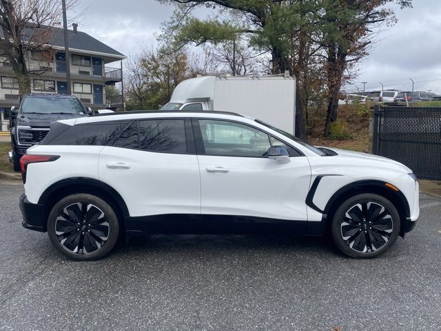 Used 2024 Chevrolet Blazer EV RS image 9