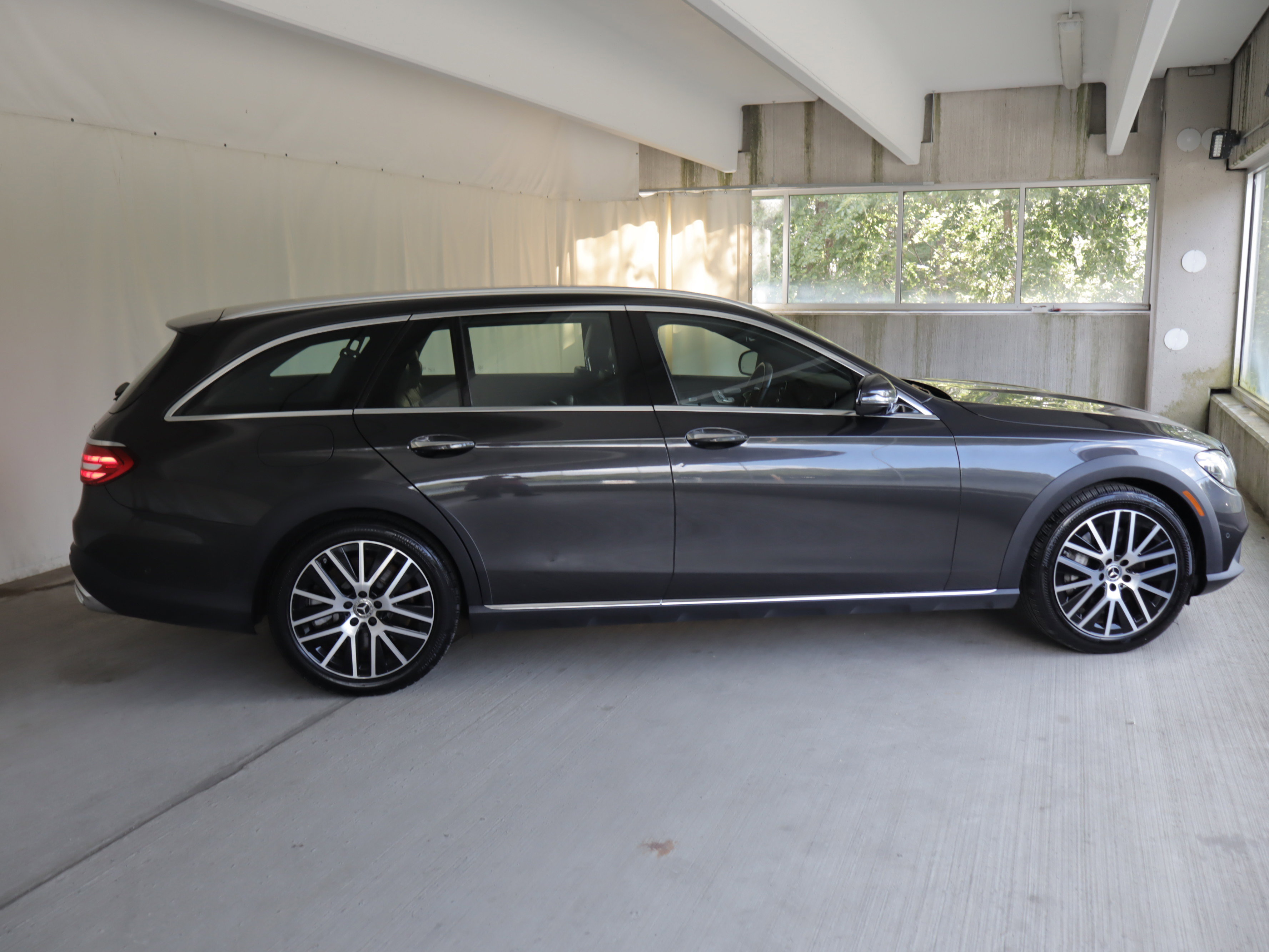 Used 2023 Mercedes-Benz E 450 4MATIC All-Terrain Wagon image 6