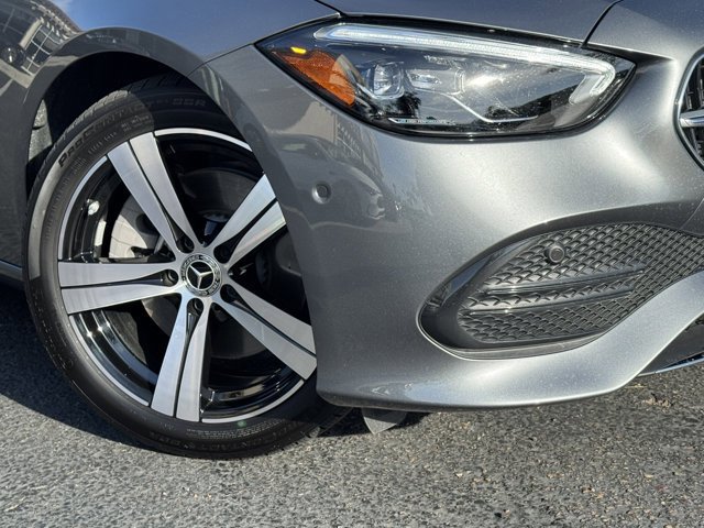 Used 2025 Mercedes-Benz C 300 4MATIC Sedan video 2