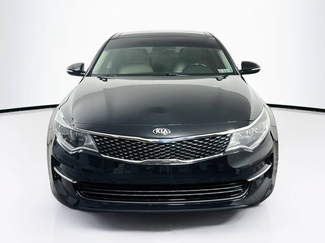 Used 2018 Kia Optima EX w/ Premium Package FWD image 2