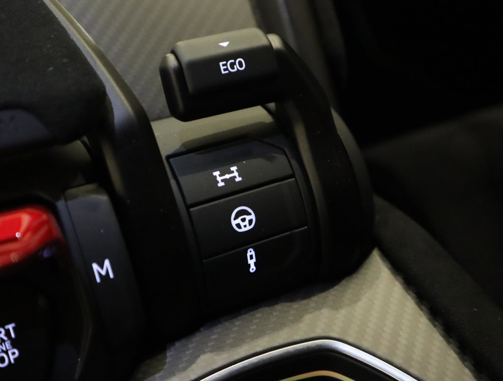 Used 2023 Lamborghini Urus Performante image 36